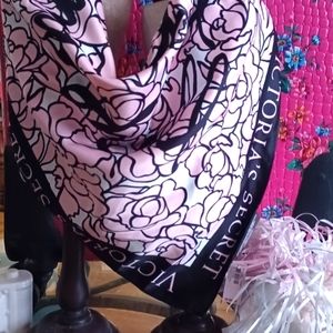 New Victoria's Secret Bombshell Woman Silk Scarf